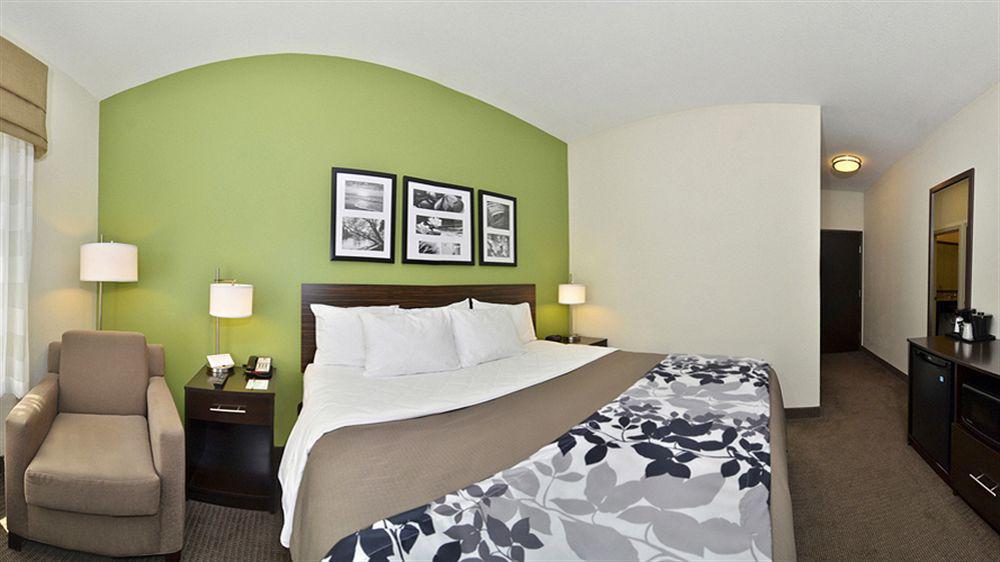 Sleep Inn & Suites Haysville Exterior foto