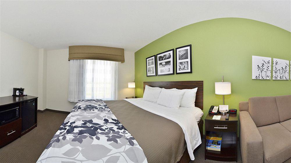 Sleep Inn & Suites Haysville Exterior foto